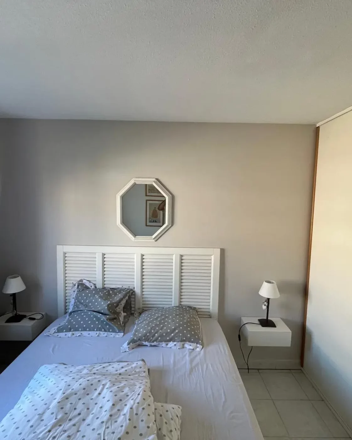 chambre contemporaine peinture interieure