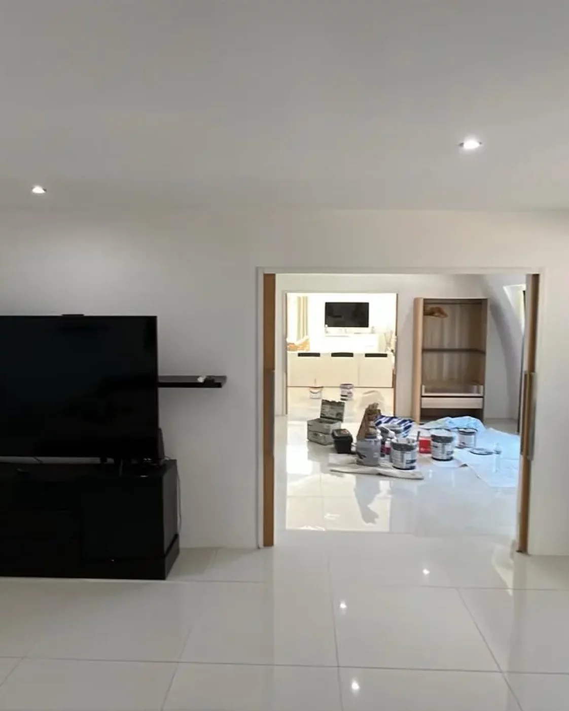 mur-taupe-peinture-decorative-interieure